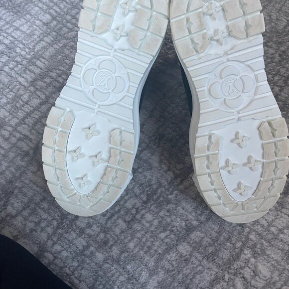 LV Squad Sneaker Boot - Picture 10 of 10